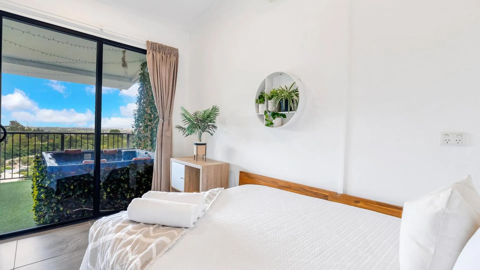Apartament Sky High - Peaceful Jacuzzi Panorama Bayview Heights Australia