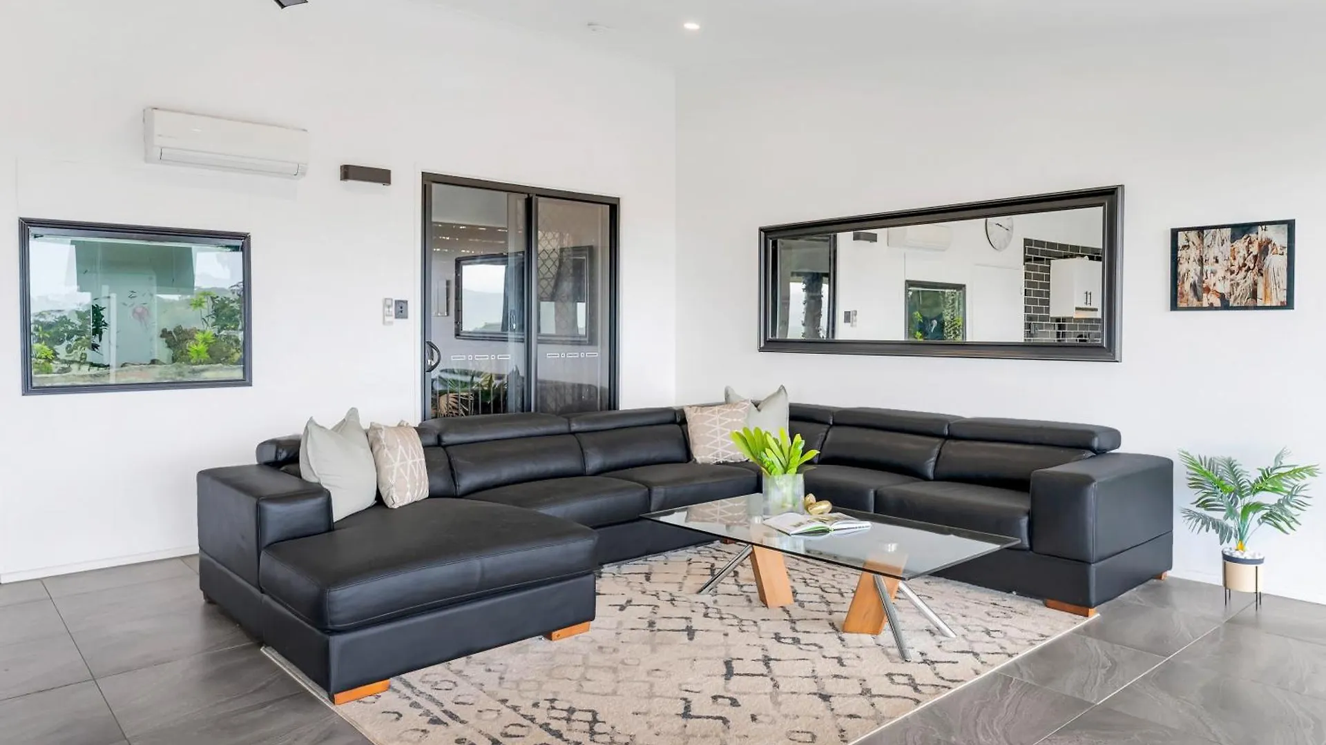 Apartament Sky High - Peaceful Jacuzzi Panorama Bayview Heights