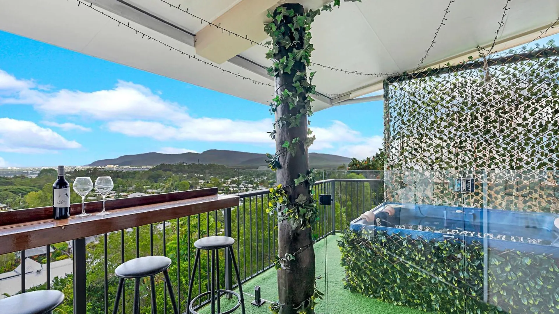 Apartament Sky High - Peaceful Jacuzzi Panorama Bayview Heights